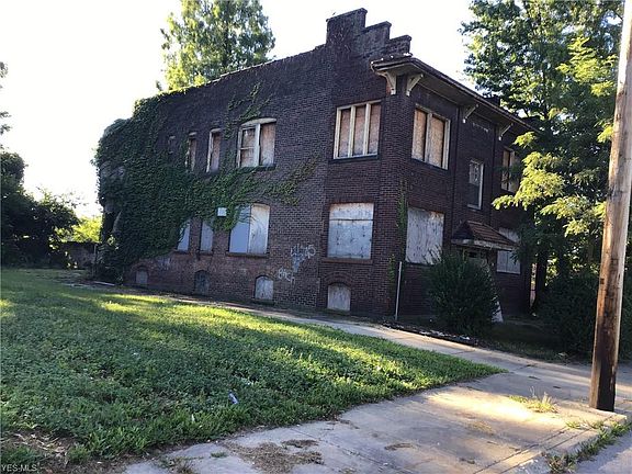 2nd image of 1285 E 115th St