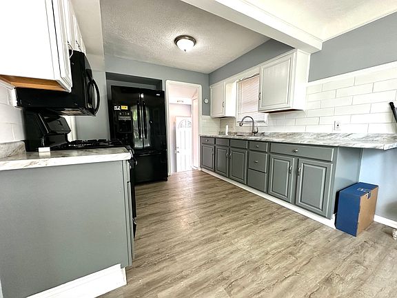 4th image of 12316 Matherson Ave