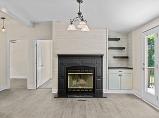 75 Moss Creek Dr, Roxboro, NC 27574