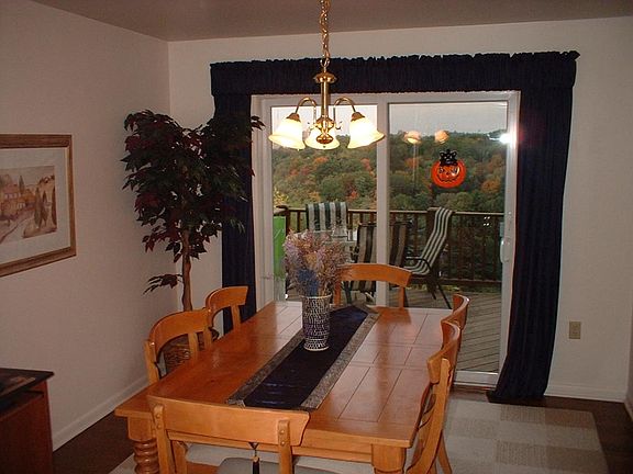 Dining room leading to deck