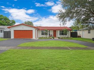511 S Highland Dr, Hollywood, FL 33021