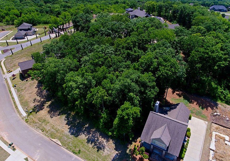 1st image of 3967 Hawks Way NE