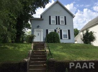 294 W Walnut St, Canton, IL 61520