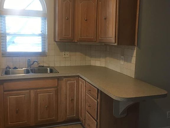 2nd image of 23242 Doremus St