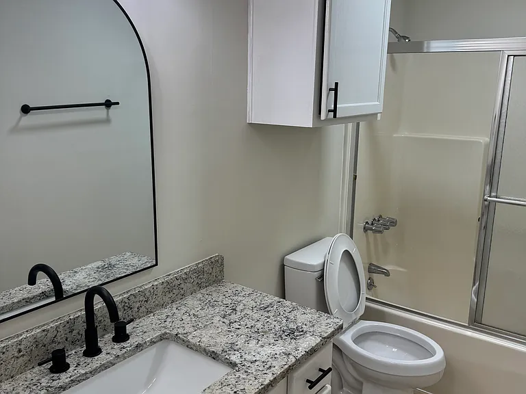 1416 Barnett Bend Cir — Photo 4