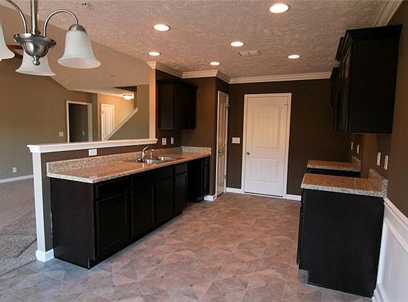 3rd image of 21 Creeksbend Lot 21