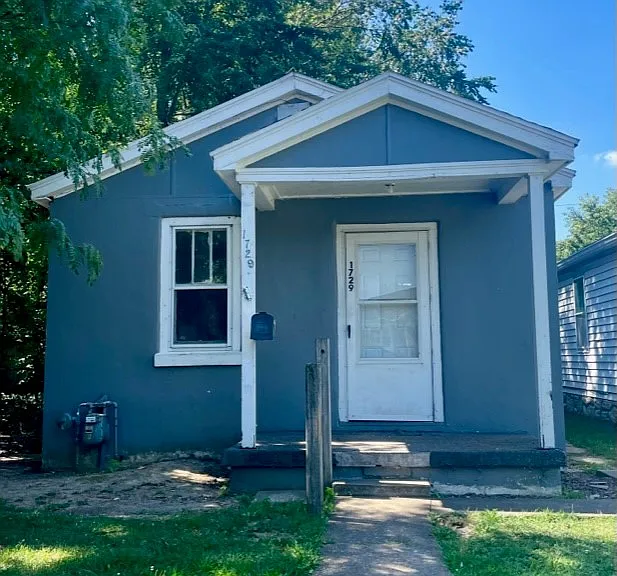 1729 E Franklin St — Photo 1