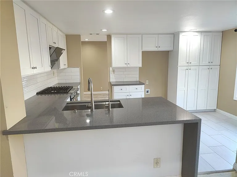 6953 Saddleback Pl — Photo 8