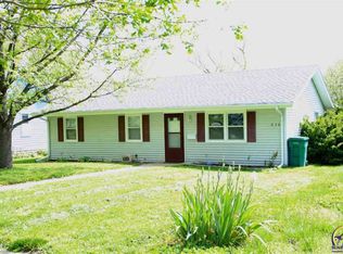 830 New Jersey Ave, Holton, KS 66436