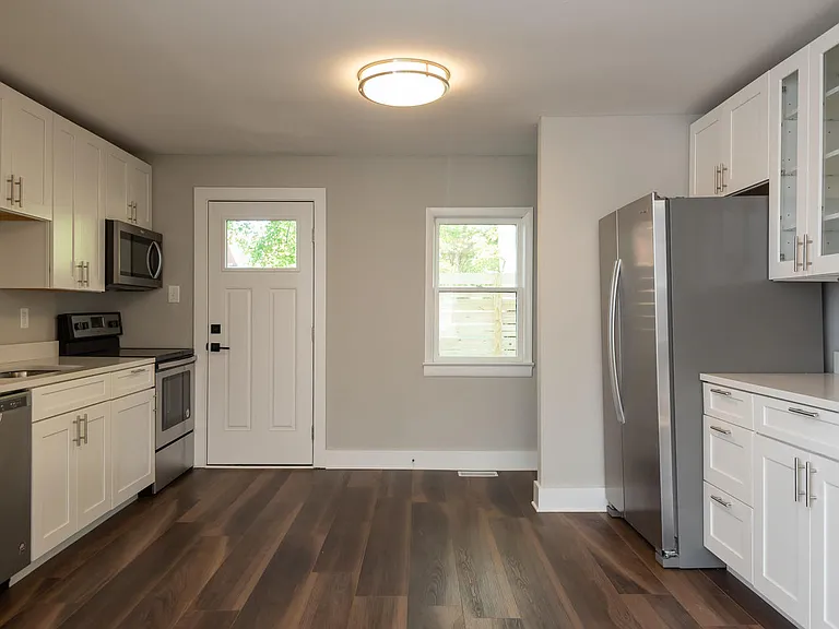 734 E Lenoir St #600 — Photo 4