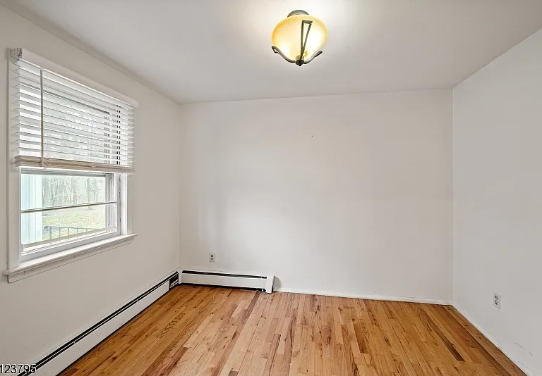480 Parkway Dr #1 — Photo 16