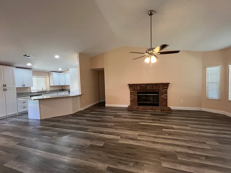 3004 Cherry Laurel St — Photo 5