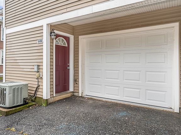 2nd image of 688 Gorham St Unit 688