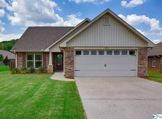 5042 Montauk Trl SE, Owens Cross Roads, AL 35763