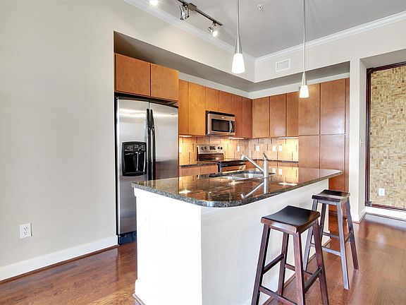 3rd image of 300 Saint Joseph Pkwy APT 318