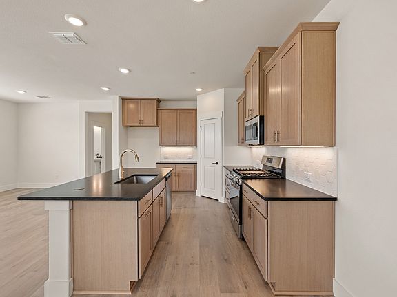 7th image of this home