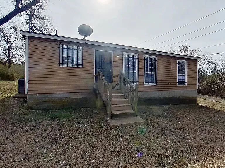 2703 Kool Ave — Photo 14