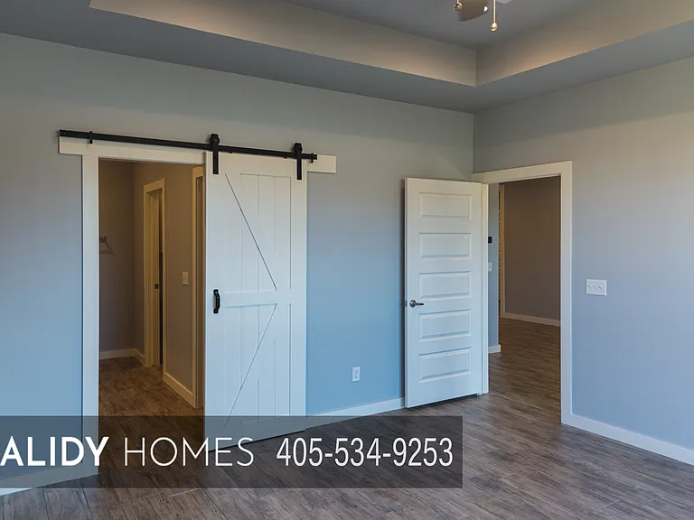 629 Remington Ave — Photo 24