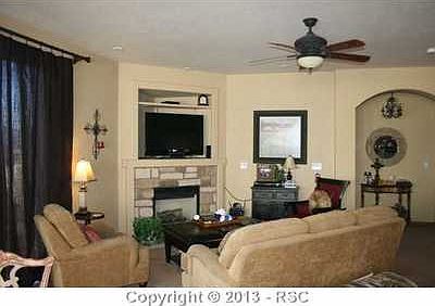 Great Room w/Fireplace