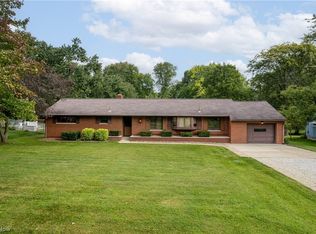 741 Highland Park Dr, Akron, OH