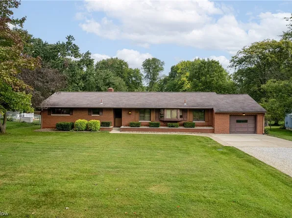 741 Highland Park Dr, Akron, OH 44319