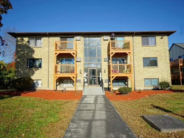 9 Lancelot Ct APT 14, Salem, NH 03079