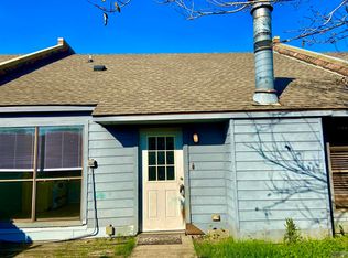 8743 Pecan Tree Dr, Baton Rouge, LA 70810