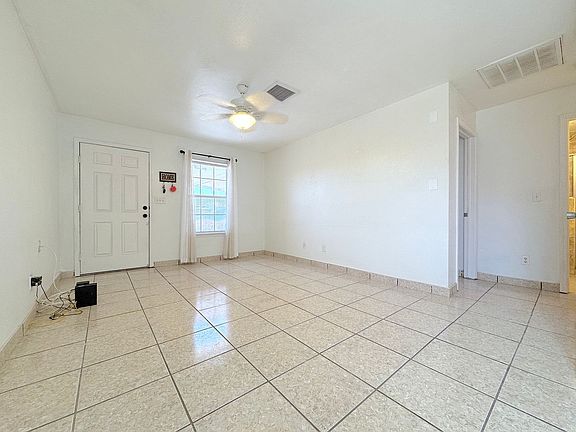 5th image of 10405 Valle Blanco Dr