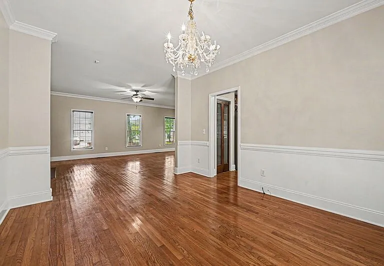 10403 Persimmon Creek Dr — Photo 8