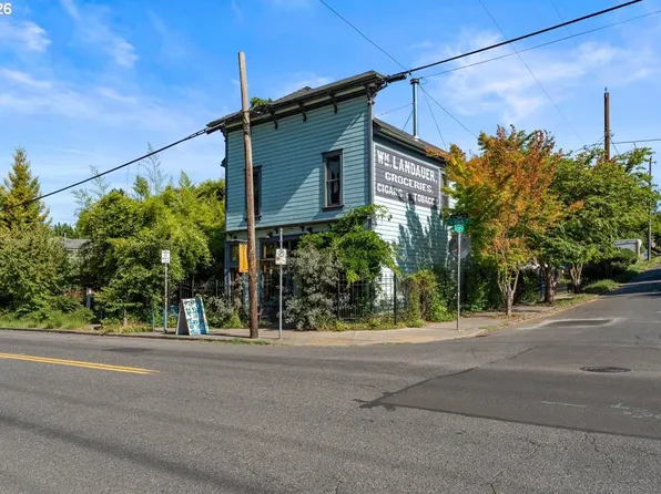 3039 SE Stark St, Portland, OR 97214
