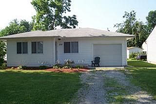 2nd image of 593 Basswood Rd