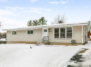 6305 Robert Rd, Cary, IL 60013