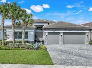 11683 Periwinkle Dr, Naples, FL 34120