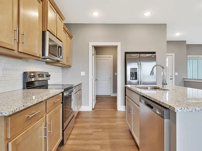 4617 S Doris Ct — Photo 13