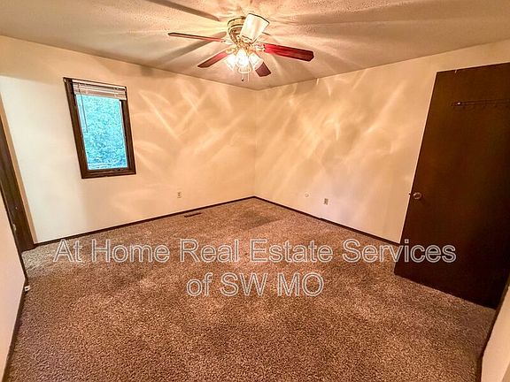 5th image of 522 E Washita Ct