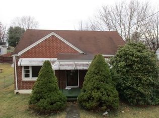 725 Walnut Ave, Pulaski, VA 24301