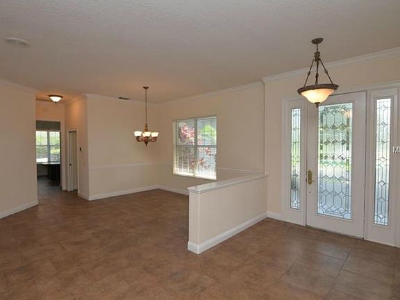 3rd image of 860 Brightwater Cir