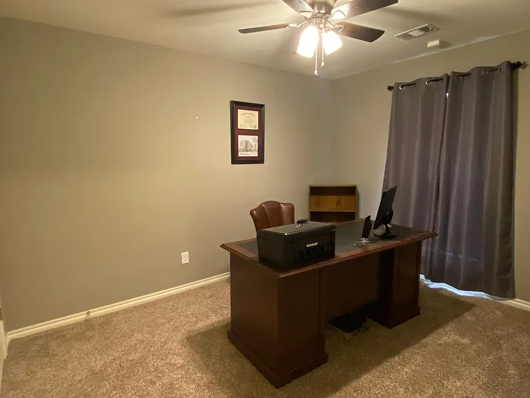 1909 Sunflower Cir — Photo 18