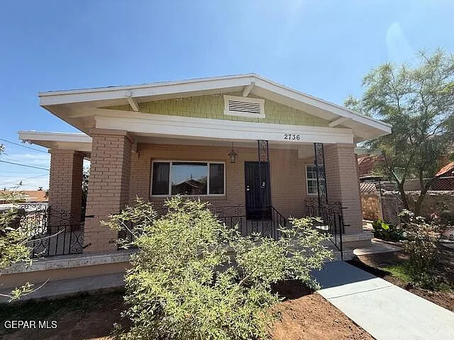 2736 San Jose Ave — Photo 2