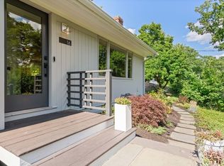 16 Round Hill Rd, Lexington, MA 02420
