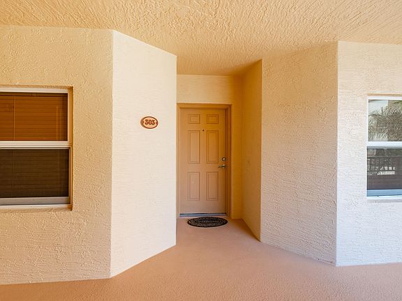 3rd image of 816 Mystic Dr APT 303