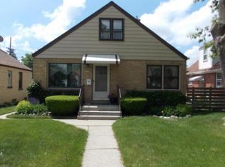 3143 N 76th St, Milwaukee, WI 53222