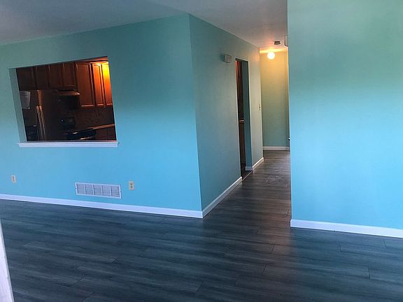 3rd image of 4113 Birchwood Ct
