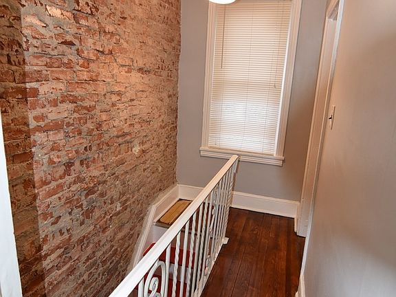 4th image of 2034 E Auburn St #1A
