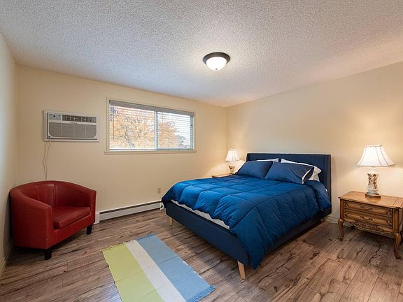2nd image of 1825 W Pacific Ave #2