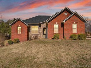 5618 Cedarview Ct NE, Corydon, IN 47112