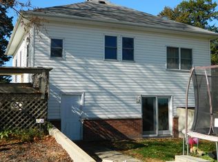 26584 265th St, Bonaparte, IA 52620