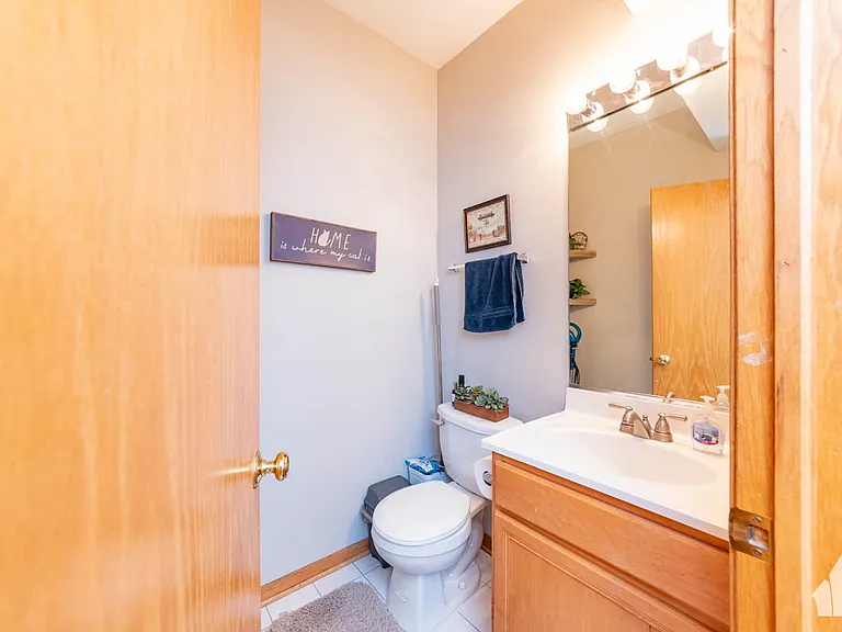 1401 N Artesian Ave #1 — Photo 9