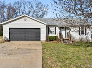 2125 Cedarwood Ct, Lebanon, MO 65536