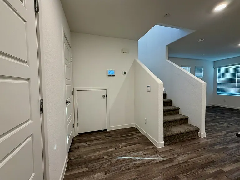 917 Violet Heron St — Photo 18